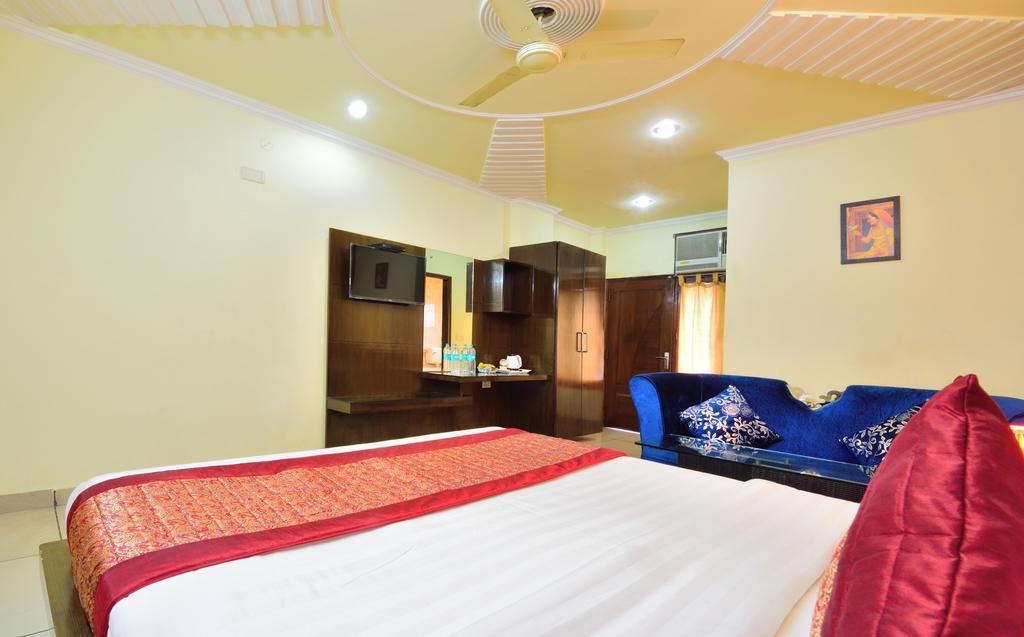 Centra Inn New Delhi Ngoại thất bức ảnh