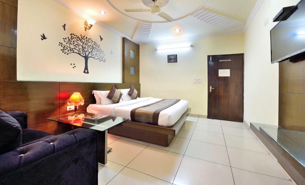 Centra Inn New Delhi Ngoại thất bức ảnh