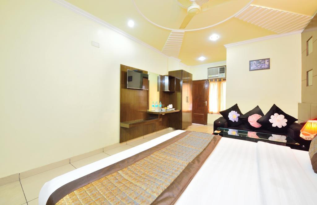 Centra Inn New Delhi Ngoại thất bức ảnh