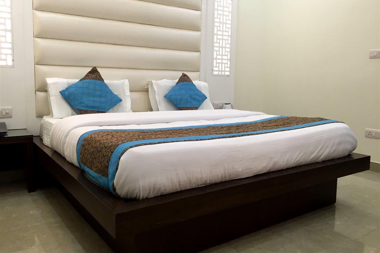 Centra Inn New Delhi Ngoại thất bức ảnh